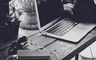 意甲媒体热议：米兰外租球员科莫托本赛季表现出色，其身价暴涨80%